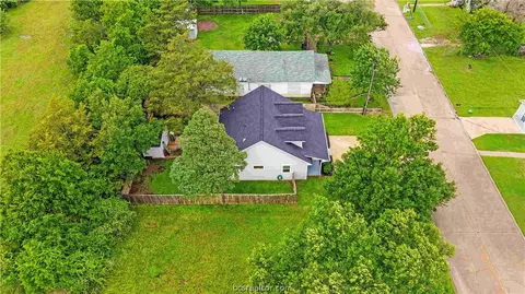 305 Moss St, Bryan, TX 77803 photo 11