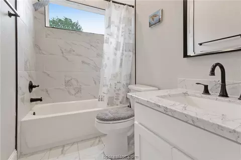 305 Moss St, Bryan, TX 77803 photo 33