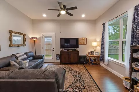 305 Moss St, Bryan, TX 77803 photo 19