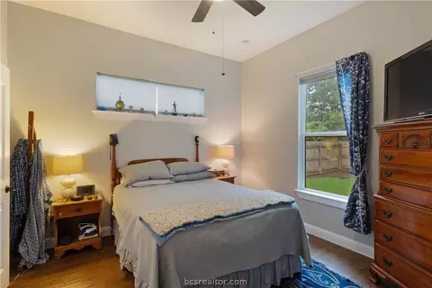 305 Moss St, Bryan, TX 77803 photo 29