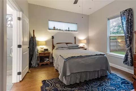 305 Moss St, Bryan, TX 77803 photo 23