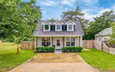 305 Moss St, Bryan, TX 77803 photo 14