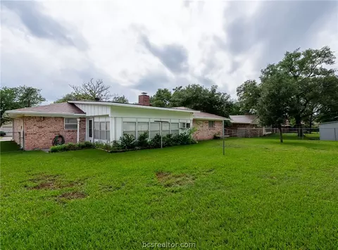 Exterior - 2305 Devonshire St, Bryan, TX 77802 photo 5 of 5