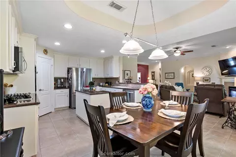 Kitchen - 3712 Williams Trace Dr, Bryan, TX 77808 photo 2 of 8