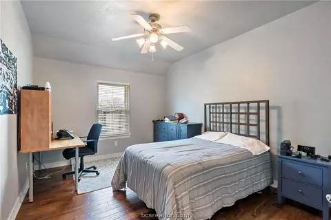 Bedroom - 3712 Williams Trace Dr, Bryan, TX 77808 photo 4 of 4