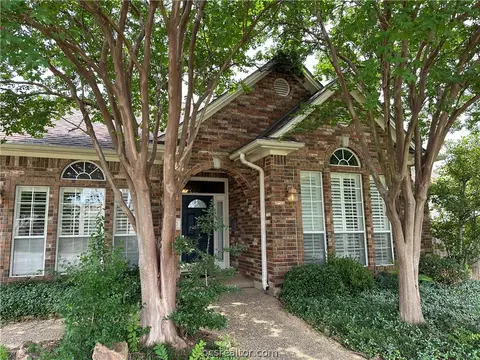 3210 Greta Ct, College Station, TX 77845