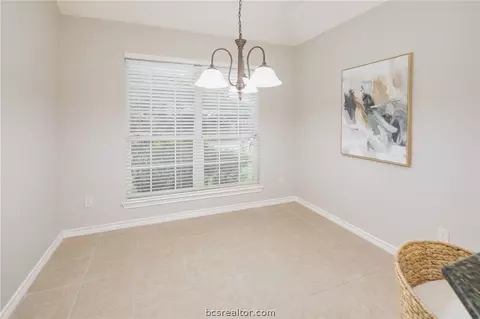 2906 Burning Tree Ct, Bryan, TX 77802 photo 11