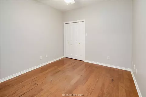 2906 Burning Tree Ct, Bryan, TX 77802 photo 18