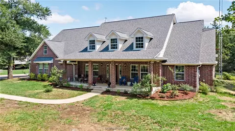 1454 Riata Ct, Bryan, TX 77808