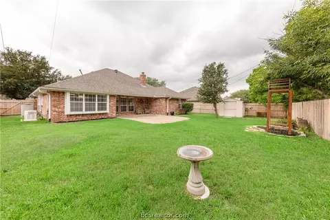 Exterior - 4701 Warwick Ln, Bryan, TX 77802 photo 2 of 2