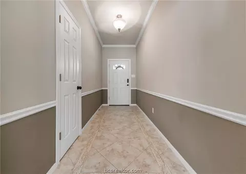 Entry Way - 4701 Warwick Ln, Bryan, TX 77802 photo 1 of 1