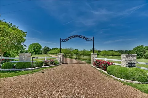 3809 Fm 390 N, Brenham, TX 77833