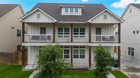 305 Poplar St, College Station, TX 77840
