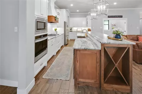 5001 Lantern Ln, Bryan, TX 77808 photo 18