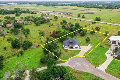 5001 Lantern Ln, Bryan, TX 77808 photo 3