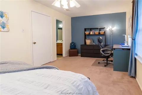 2112 Labrisa Dr, Bryan, TX 77807 photo 18