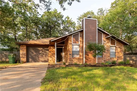 2112 Labrisa Dr, Bryan, TX 77807 photo 31