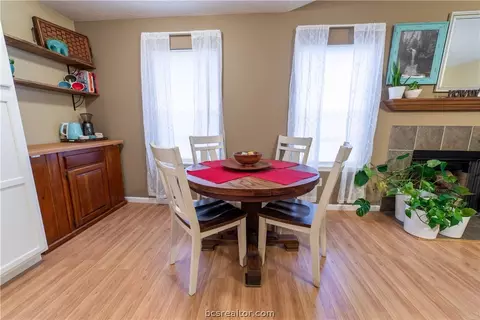 2112 Labrisa Dr, Bryan, TX 77807 photo 9