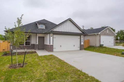 425 Marble Falls Dr, Bryan, TX 77803 photo 2