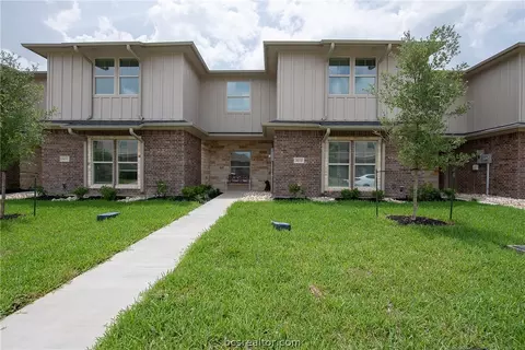 3623 Kenyon Dr, College Station, TX 77845