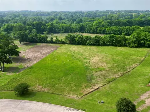 000 Valley View Dr, Anderson, TX 77830