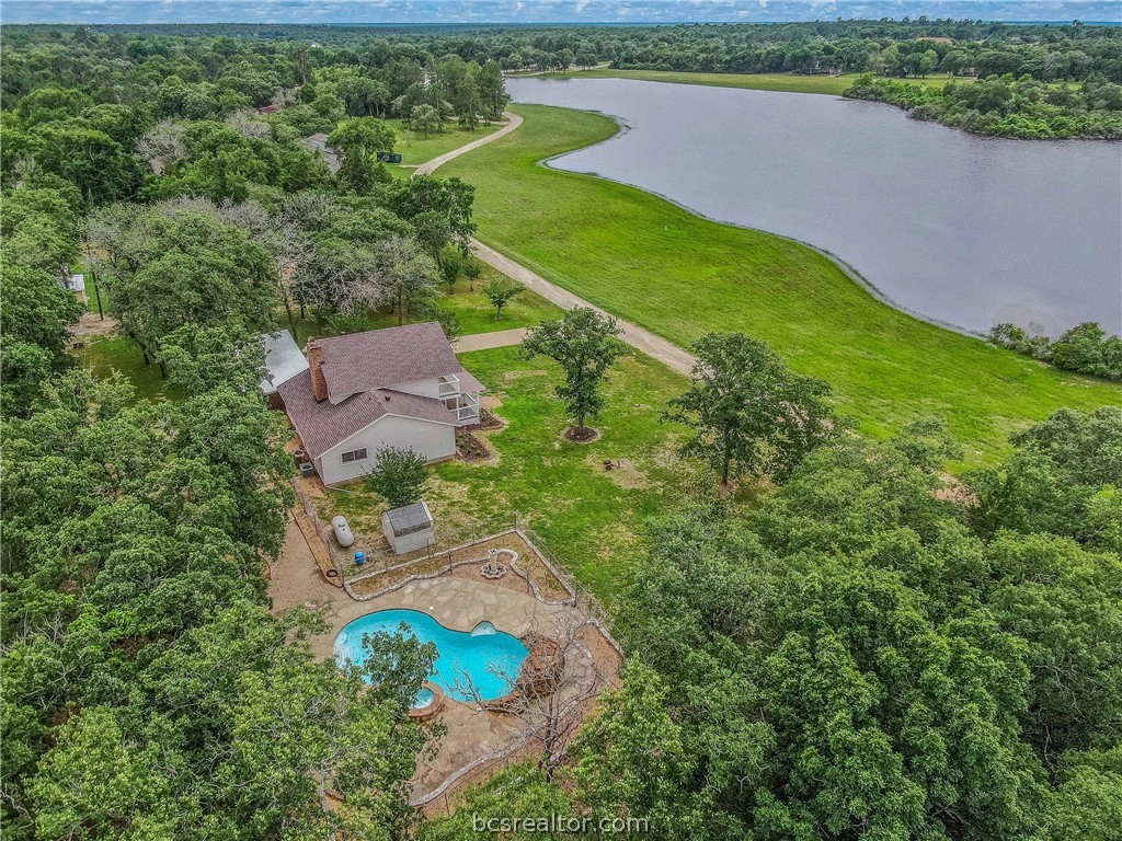 30 Cherokee Dr  