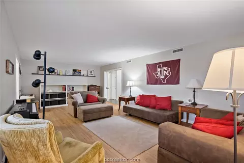 Living - 4208 Nagle St, Bryan, TX 77801 photo 1 of 4