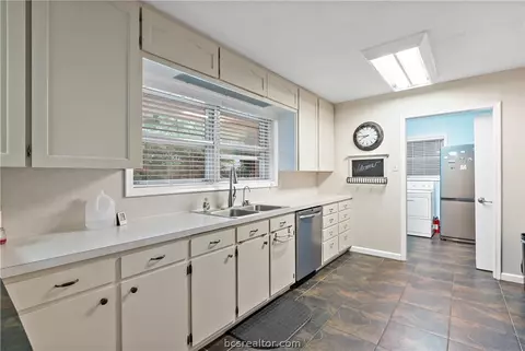 Kitchen - 4208 Nagle St, Bryan, TX 77801 photo 2 of 4