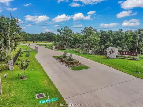 4920 William Mills Ct, College Station, TX 77845