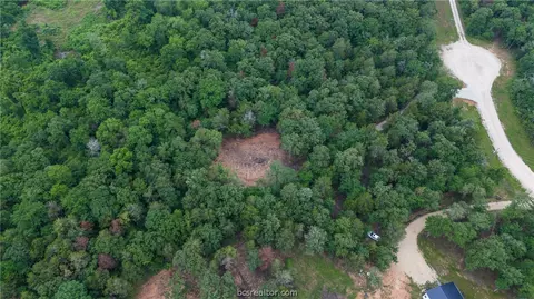 2011 Sawmill Rd, Franklin, TX 77856