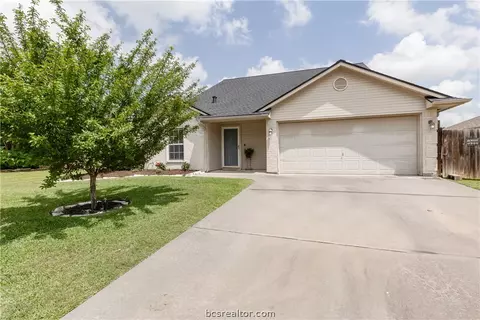 1112 Chesapeake Ln, College Station, TX 77845