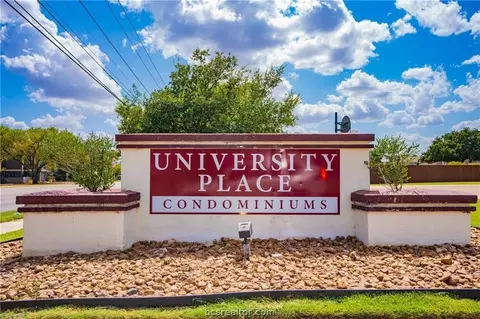 515 SW Parkway 304, College Station, TX 77840