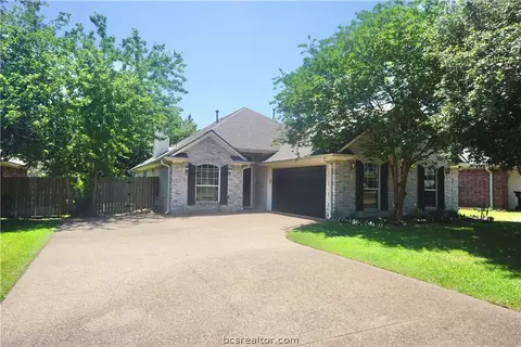 8438 Lauren, College Station, TX 77845