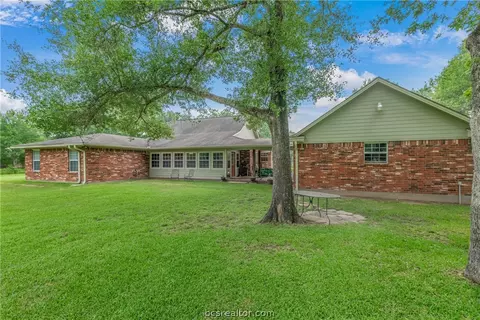 241 Rustic Oaks Dr, Bryan, TX 77808 photo 32