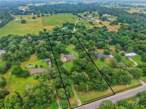 241 Rustic Oaks Dr, Bryan, TX 77808 photo 35