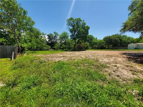 2315 Franklin Dr, Bryan, TX 77801 photo 6
