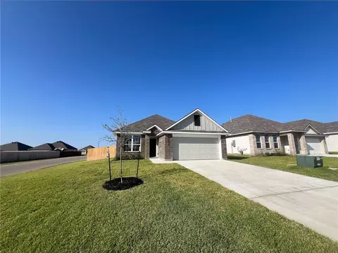 216 Whaley St, Caldwell, TX 77836