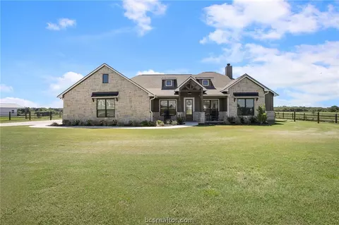 173 Randi Rd, Bellville, TX 77418