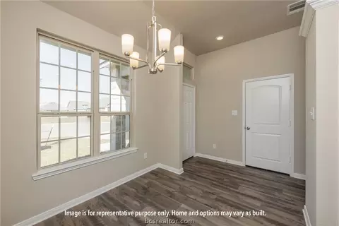 1931 Chief St, Bryan, TX 77807 photo 4