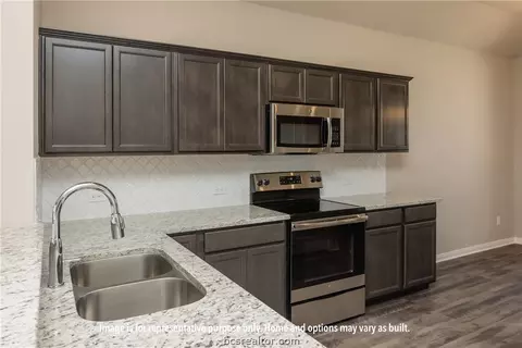 1931 Chief St, Bryan, TX 77807 photo 3