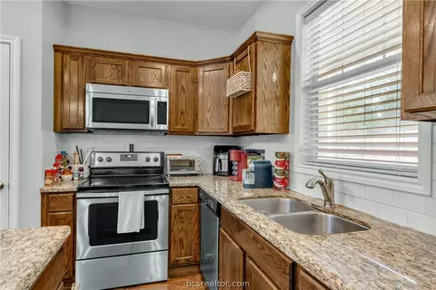 501 Clay St, Bryan, TX 77801 photo 7
