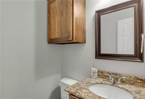 501 Clay St, Bryan, TX 77801 photo 8