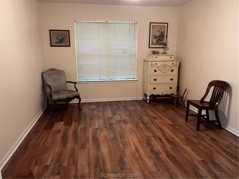 2821 Oakside Dr, Bryan, TX 77802 photo 14