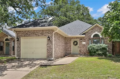 1912 Wilderland, Bryan, TX 77807