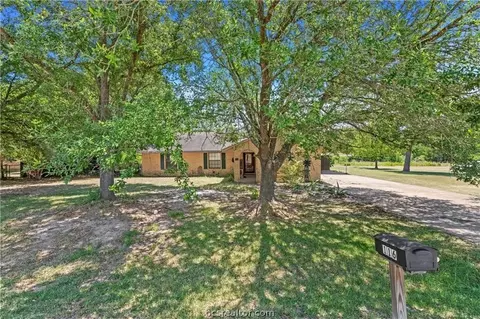 116 S Tammye Ln, Madisonville, TX 77864