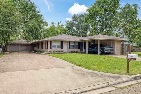 411 Day Ave, Bryan, TX 77801 photo 3