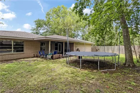 411 Day Ave, Bryan, TX 77801 photo 7