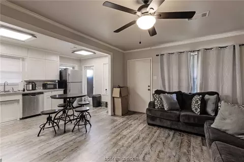 411 Day Ave, Bryan, TX 77801 photo 34