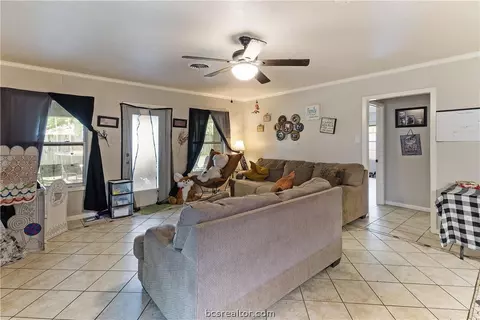 411 Day Ave, Bryan, TX 77801 photo 11