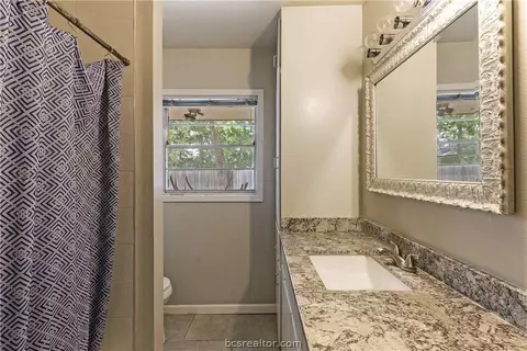 411 Day Ave, Bryan, TX 77801 photo 20
